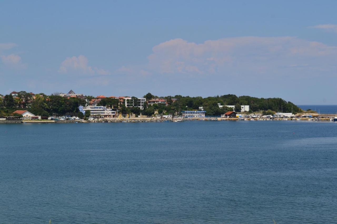 Апартаменти Кастро/Castro Apartments Tsarevo Εξωτερικό φωτογραφία